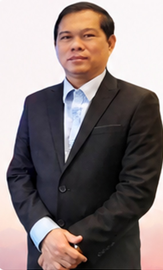 Portrait of Roy Y. Andales